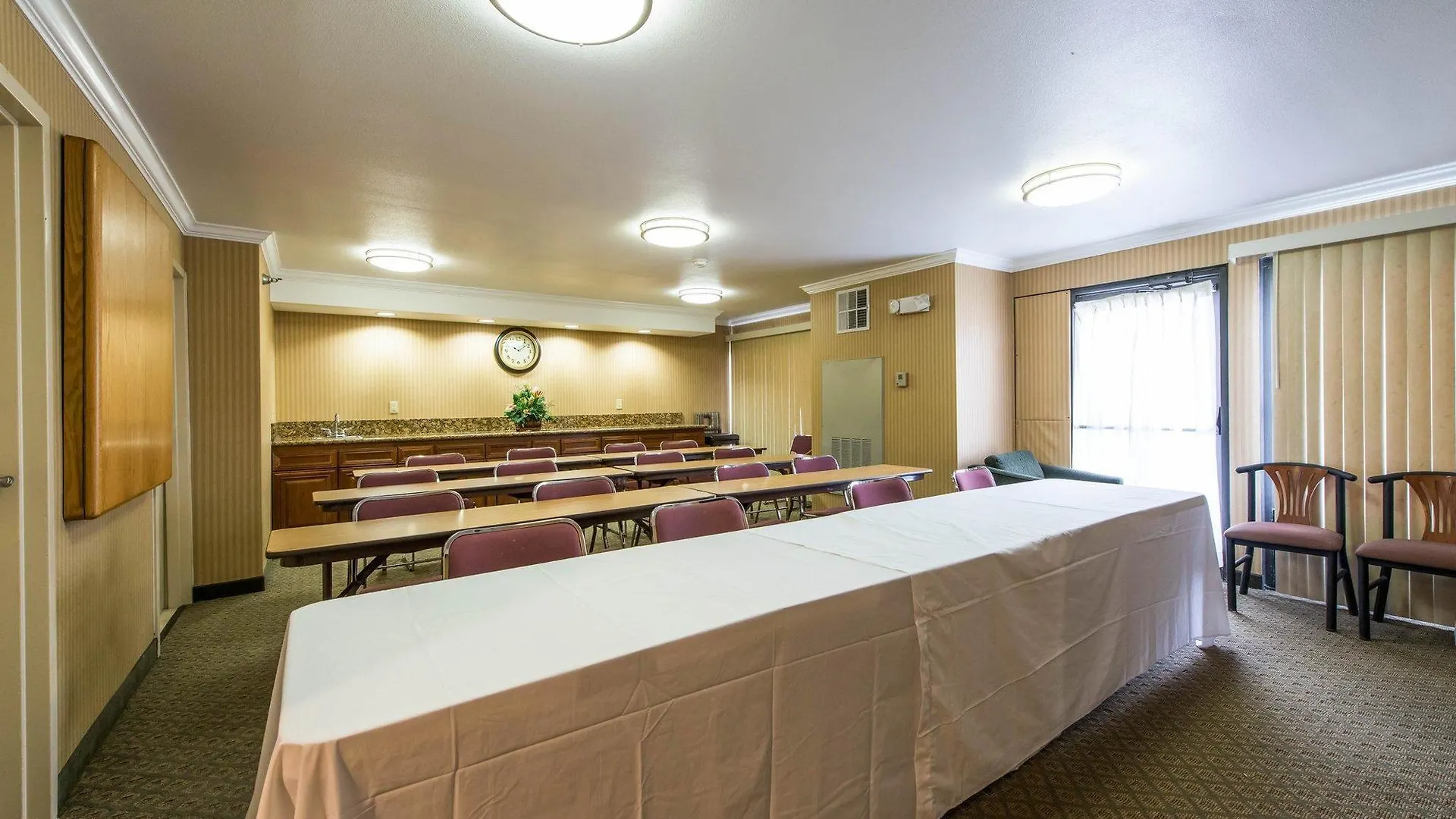 Comfort Inn Anaheim Resort 3*,
