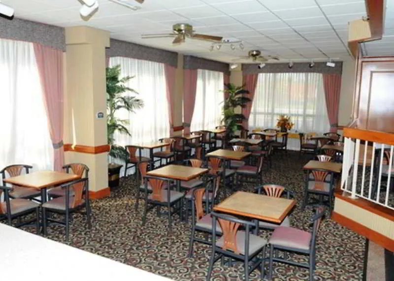 Comfort Inn Anaheim Resort 3*,